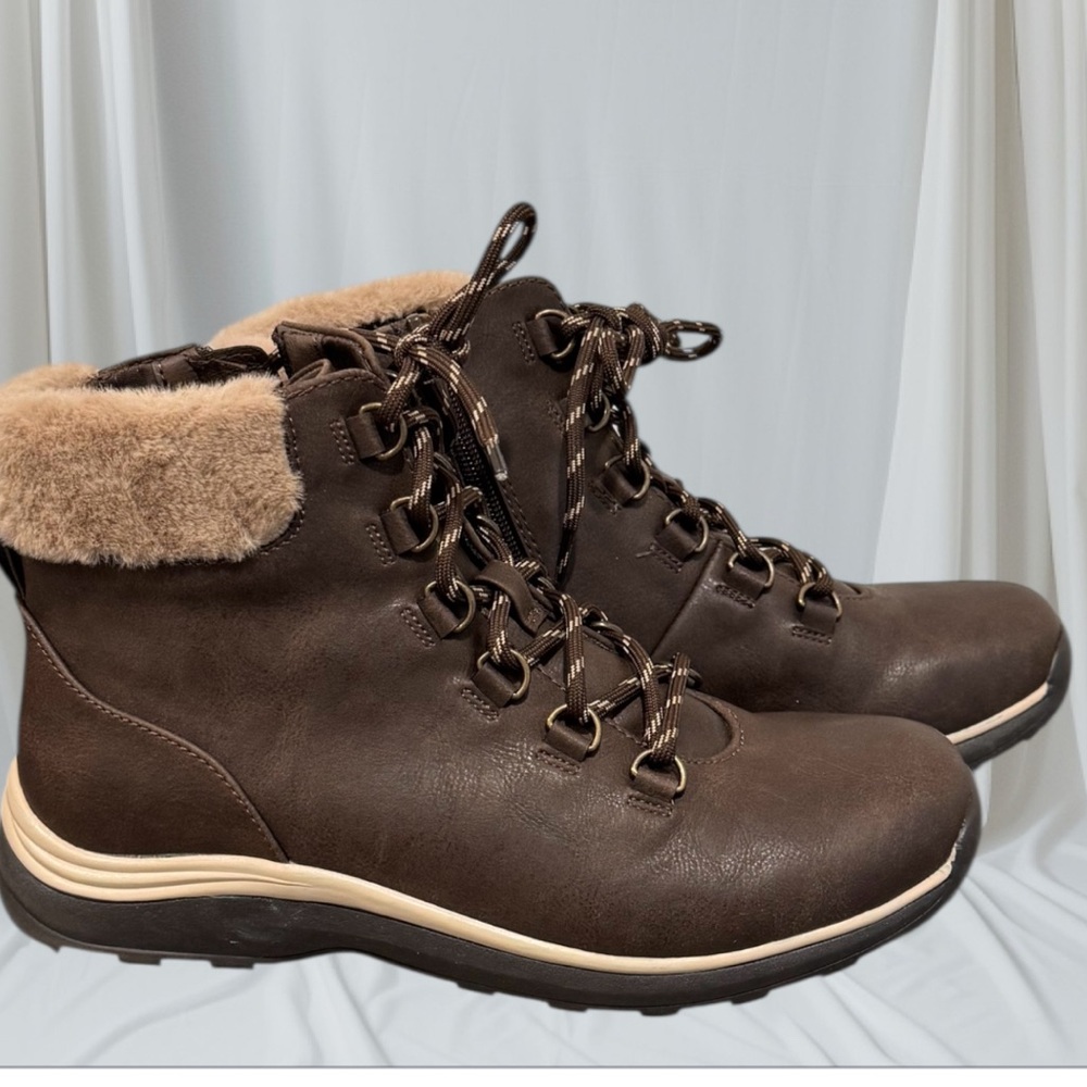 Brown Boots BareTraps YANTY Ankle Boots Women’s Faux Fur Lace Up Zip Size 8 M